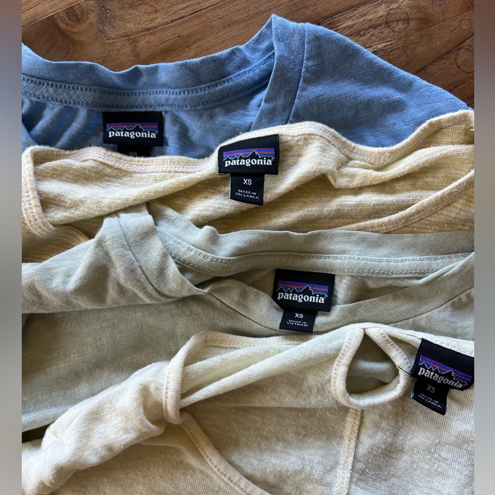 4 Women’s Patagonia Shirts XS